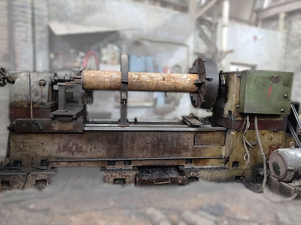 Lathe-Machine