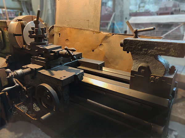 Lathe-Machine